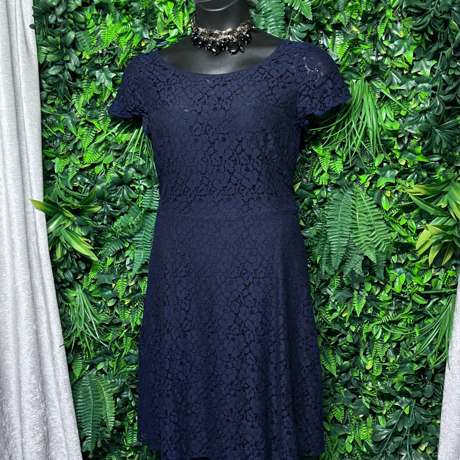 White House Black Market Dress Size 14 Navy Blue Floral Lace Fit And Flare 3950